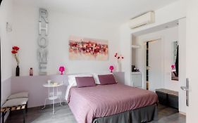Rhome Accomodation